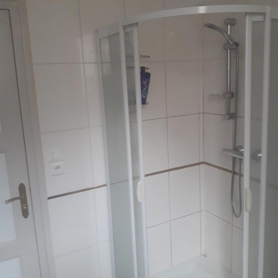 Chambre Meublee Au Coeur De Ville - Chez L'Habitant Le Creusot Luaran gambar