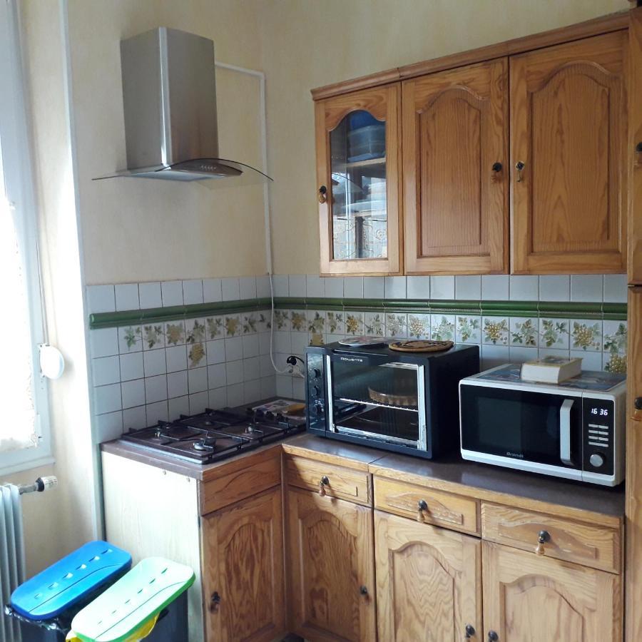 Chambre Meublee Au Coeur De Ville - Chez L'Habitant Le Creusot Luaran gambar